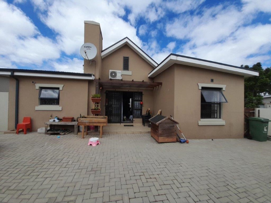3 Bedroom Property for Sale in Buh Rein Estate Western Cape